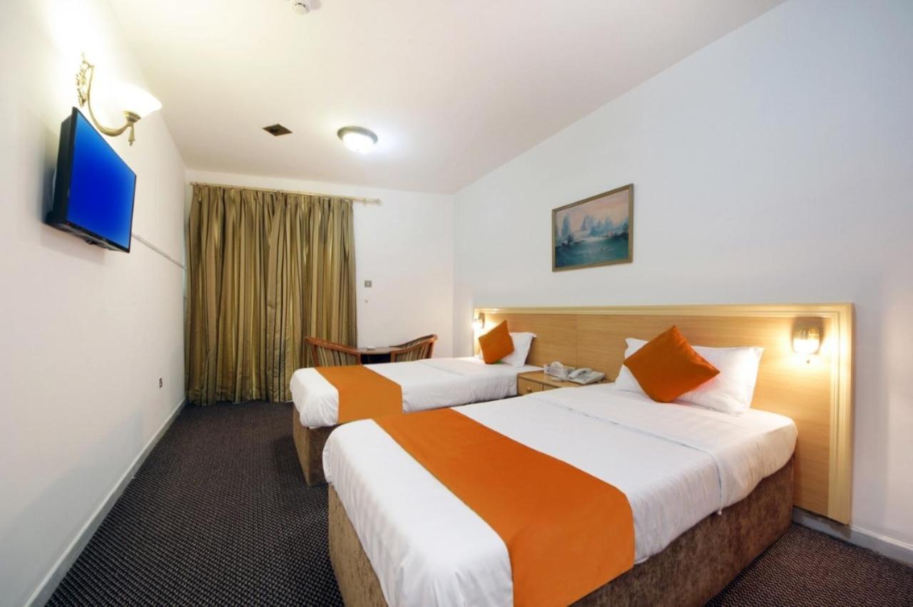 Dallas Hotel Dubai Bagian luar foto