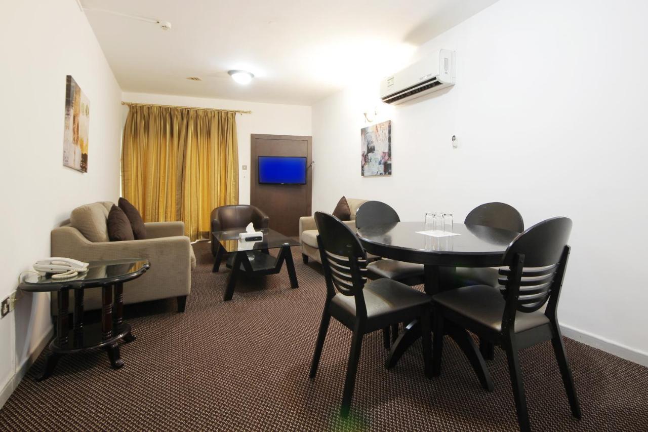 Dallas Hotel Dubai Bagian luar foto